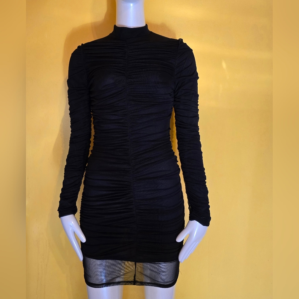 Fashion Nova Ruched Bodycon Dress Black Woman's Medium
